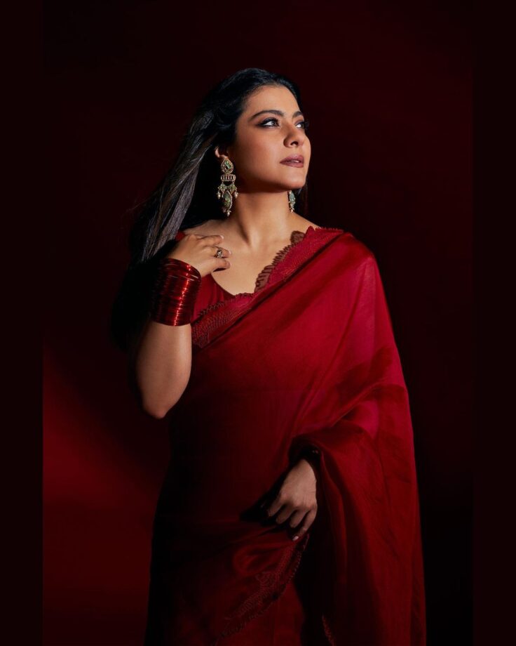 fashion battle kajol or ramya krishnan who donned the lady in red look in red plain saree 736x920 1